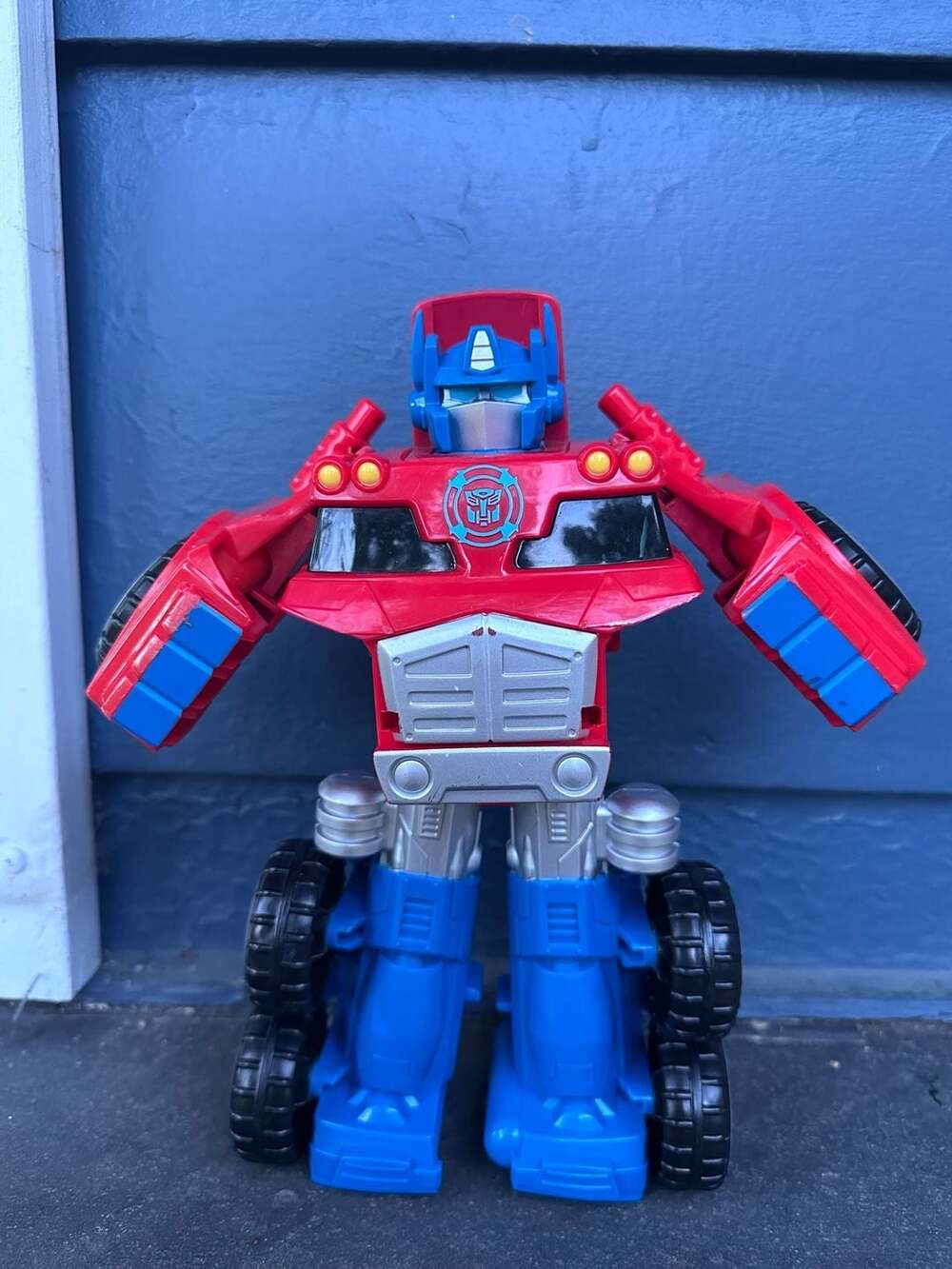 Transformers Rescue Bots Optimus Prime 10-Inch Action Figure